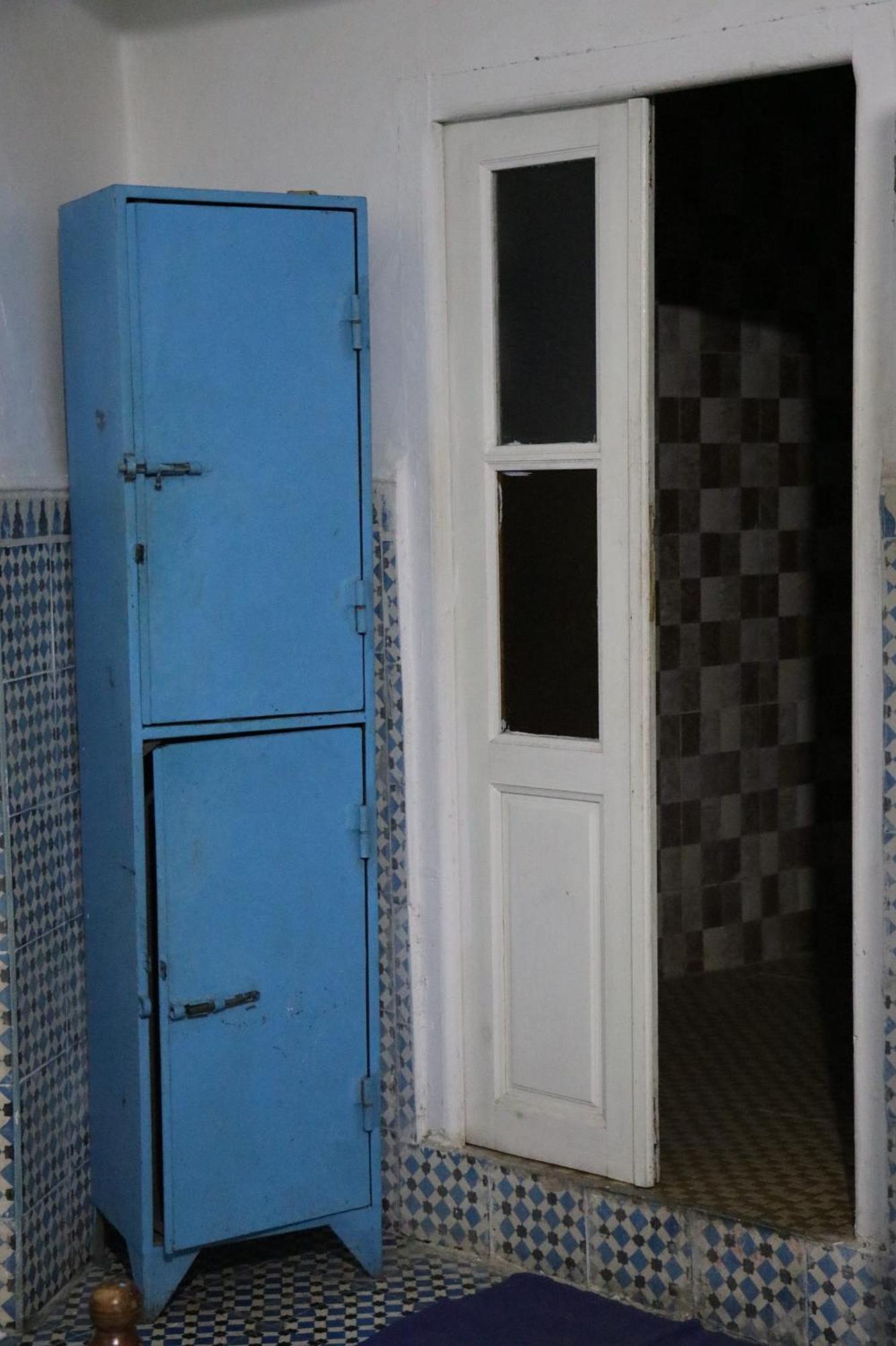 White And Blue Hostel Εσαουίρα Εξωτερικό φωτογραφία