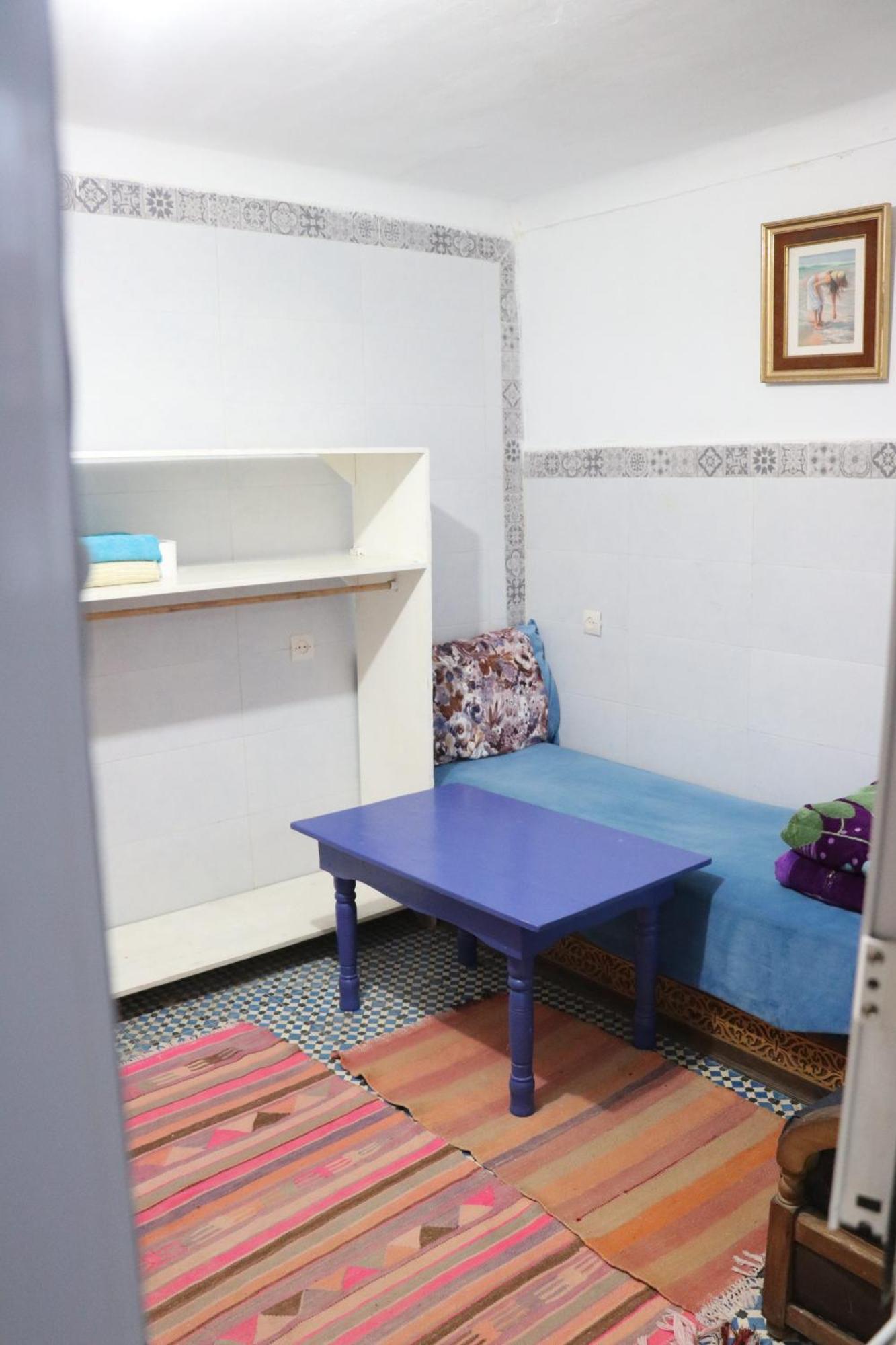 White And Blue Hostel Εσαουίρα Εξωτερικό φωτογραφία